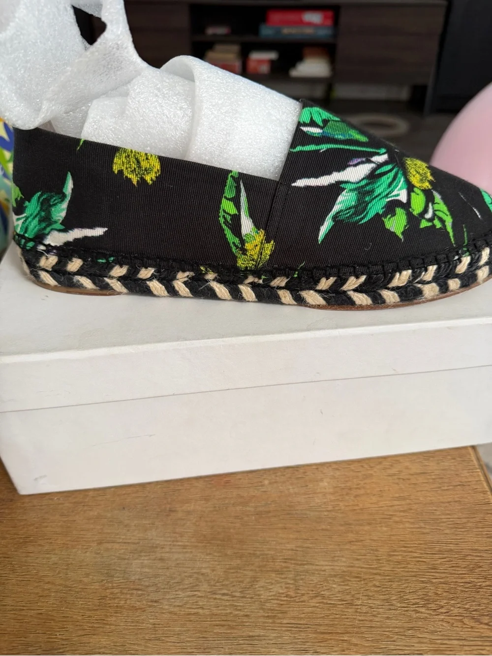 Proenza Schouler Black Floral Espadrille Slip-On – tropical green/yellow print